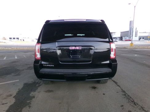 Used 2018 GMC Yukon SLT w/ Open Road Package image 7