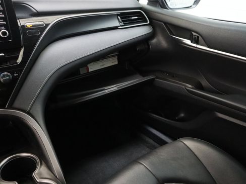 Used 2023 Toyota Camry SE FWD image 21