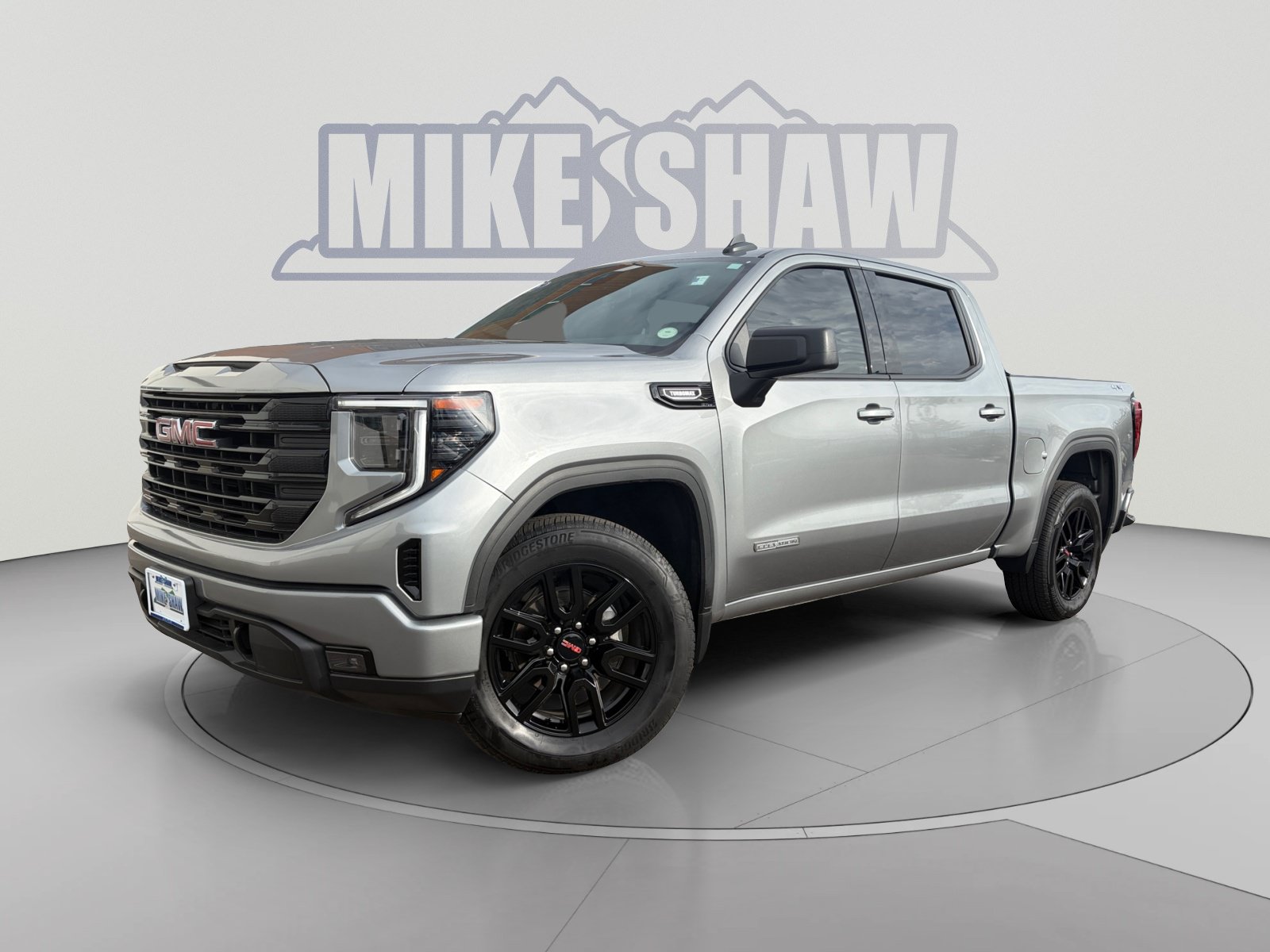 Used 2025 GMC Sierra 1500 Elevation AWD/4WD image 1
