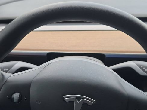 Used 2022 Tesla Model Y Performance AWD/4WD image 25