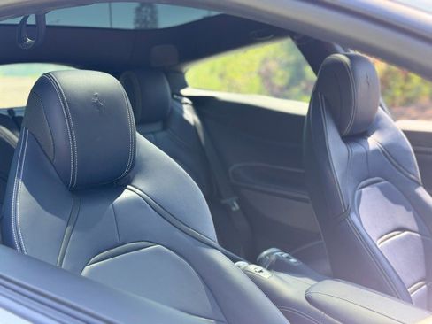 Used 2017 Ferrari GTC4Lusso image 25