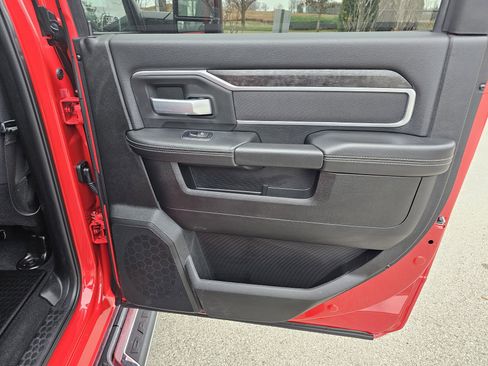 Used 2024 RAM 2500 Big Horn w/ Bed Utility Group image 27