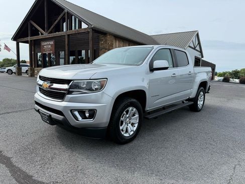 Used 2018 Chevrolet Colorado LT w/ LT Convenience Package RWD image 2