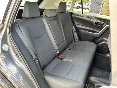 Used 2023 Toyota RAV4 LE AWD/4WD image 19