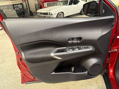 Used 2023 Nissan Kicks SV FWD image 27