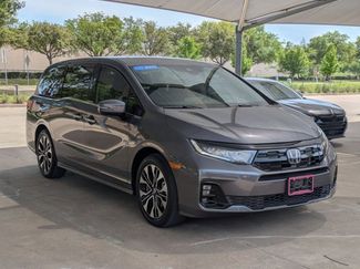 Certified 2025 Honda Odyssey Elite video 3