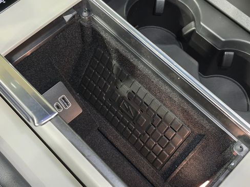 New 2025 Lincoln Navigator Reserve w/ Jet Appearance Package image 35