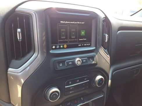 Used 2019 Chevrolet Silverado 1500 Custom Trail Boss AWD/4WD image 9