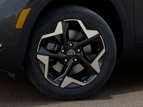New 2026 Kia Seltos S AWD/4WD image 11