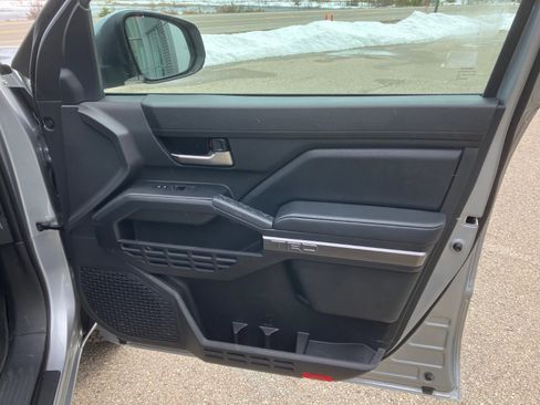 Used 2025 Toyota Tacoma TRD Off-Road image 25