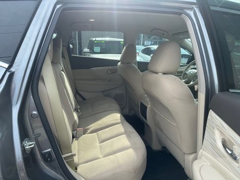 Used 2016 Nissan Murano S w/ Navigation Package FWD image 14