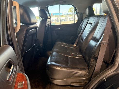 Used 2011 Chevrolet Tahoe LT RWD image 10