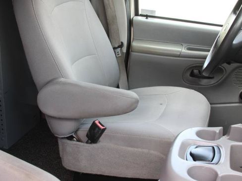 Used 2008 Ford E-150 and Econoline 150 RWD image 34