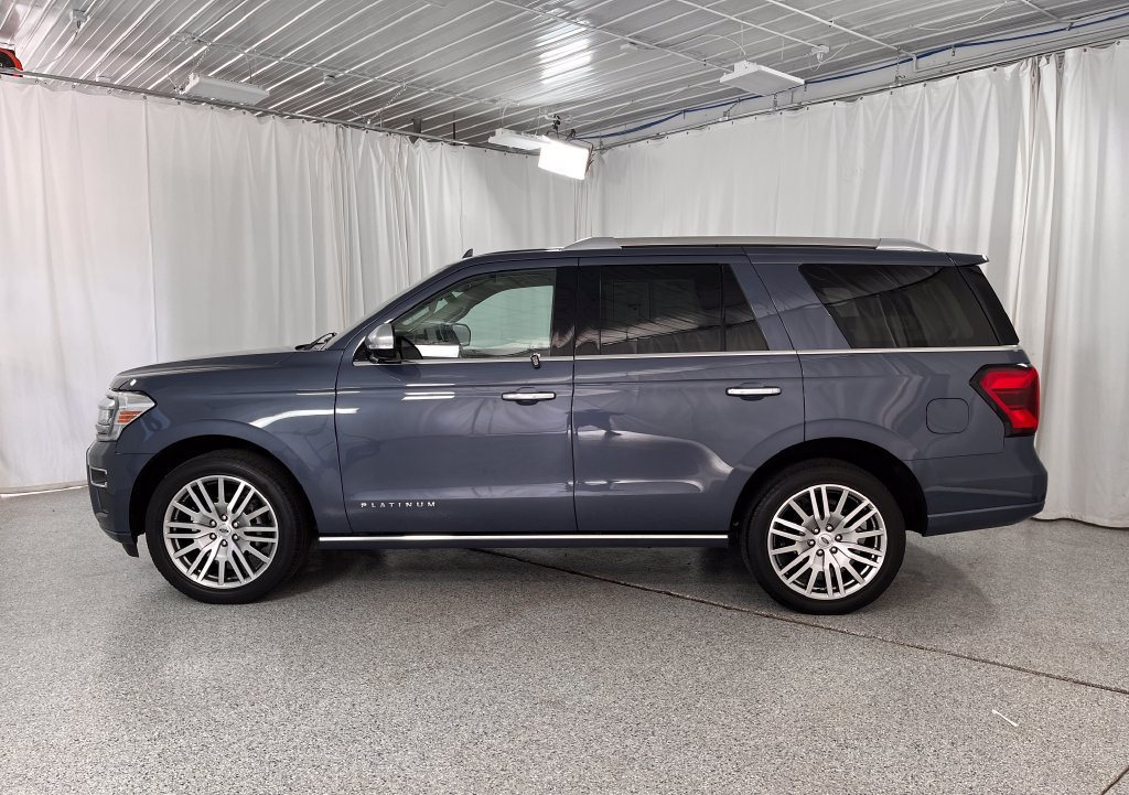 Used 2023 Ford Expedition Platinum AWD/4WD image 11
