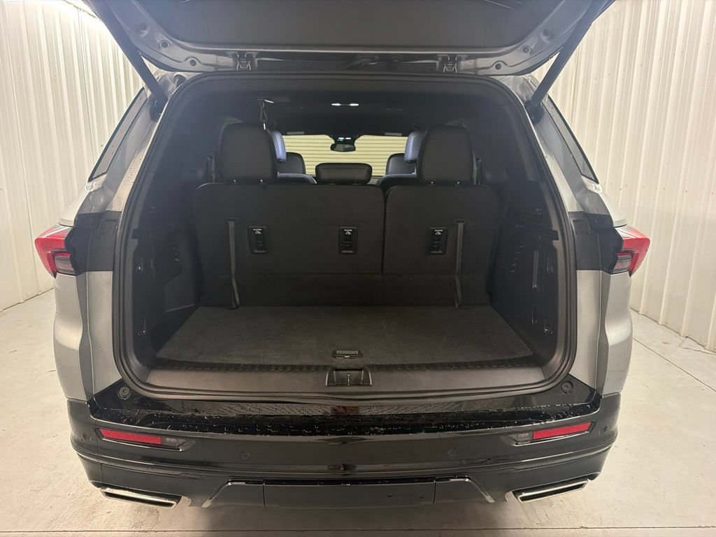 Used 2026 Buick Enclave Sport Touring AWD/4WD image 24