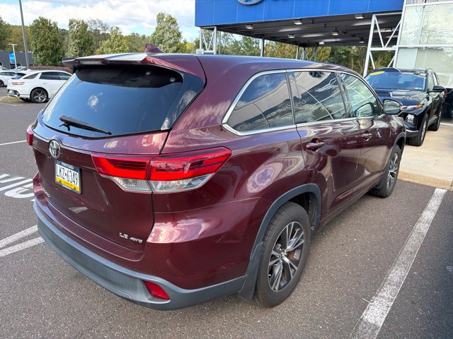 Used 2017 Toyota Highlander Plus AWD/4WD image 15