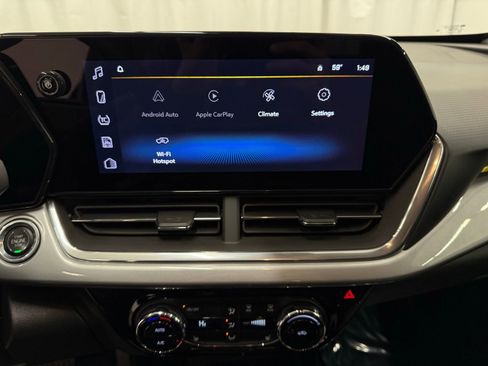 Used 2024 Chevrolet Trax LT w/ Driver Confidence Package image 14