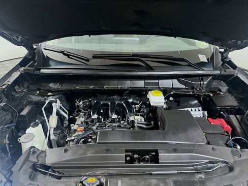 Used 2024 Nissan Pathfinder S AWD/4WD image 34