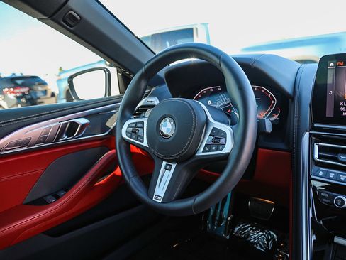 Used 2025 BMW 840i Convertible w/ Comfort Seating Package image 16