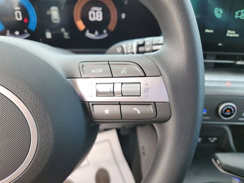 New 2026 Hyundai Kona SE FWD image 24