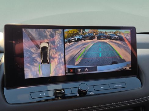 New 2026 Nissan Rogue Platinum AWD/4WD image 17