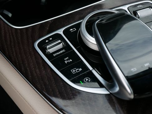 Used 2020 Mercedes-Benz E 350 Sedan image 21