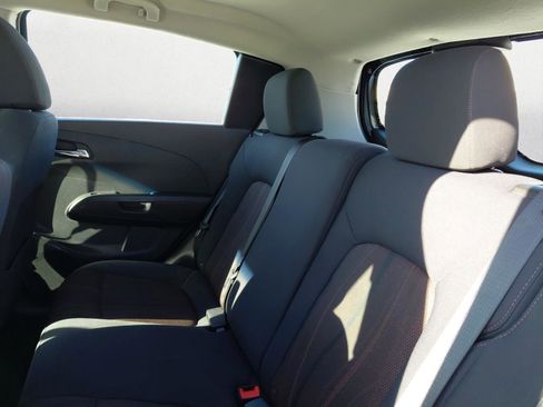 Used 2014 Chevrolet Sonic LT image 33