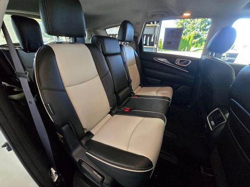 Used 2020 INFINITI QX60 Signature Edition w/ Cargo Package Essential FWD image 28