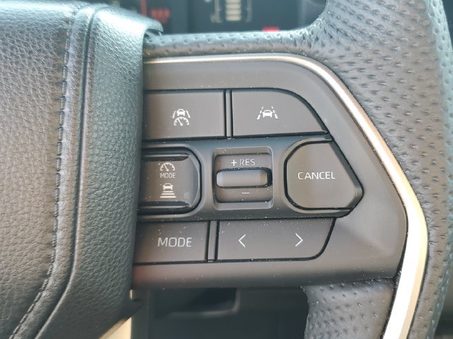 Used 2024 Toyota Tacoma SR5 AWD/4WD image 23
