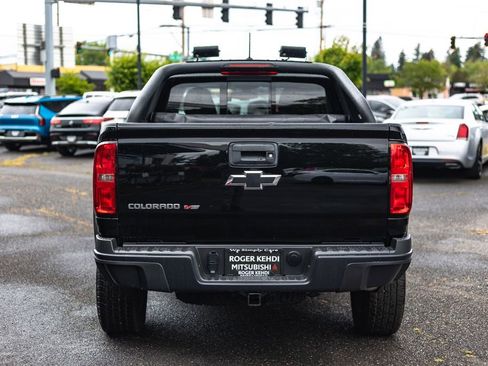 Used 2018 Chevrolet Colorado ZR2 w/ ZR2 Midnight Special Edition AWD/4WD image 13