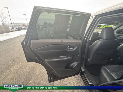 Used 2022 Nissan Rogue Platinum w/ Head-Up Display Package image 23