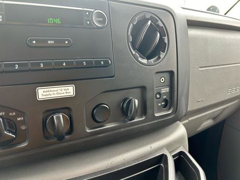 Used 2019 Ford E-350 and Econoline 350 Super Duty image 15