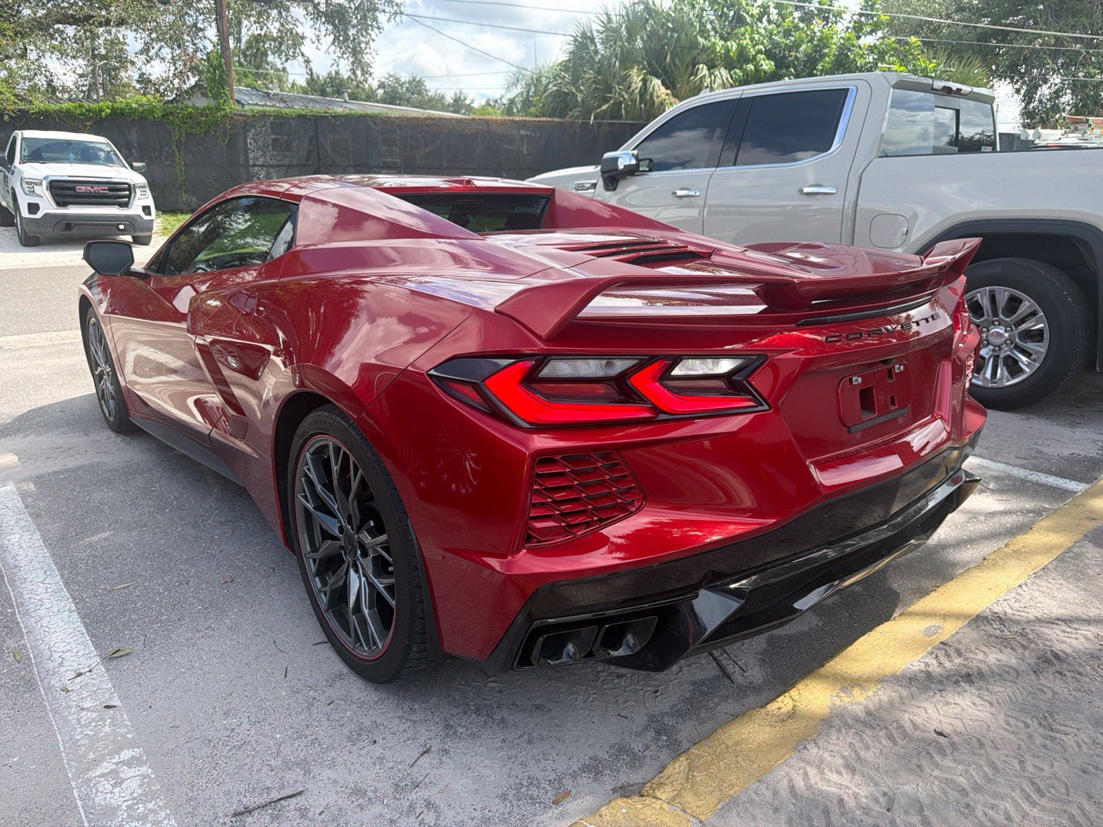 Used 2024 Chevrolet Corvette Stingray Premium Conv w/ Z51 Performance Package RWD image 7