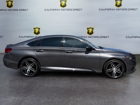 Used 2021 Honda Accord Touring image 6