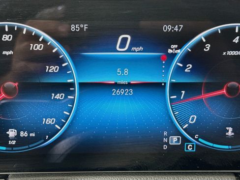 Used 2023 Mercedes-Benz GLA 250 w/ Premium Package image 16