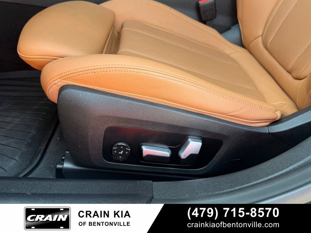 Used 2023 BMW i4 eDrive40 RWD image 11
