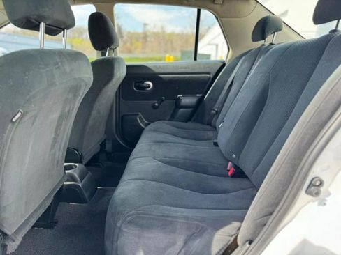 Used 2011 Nissan Versa 1.8 S FWD image 19