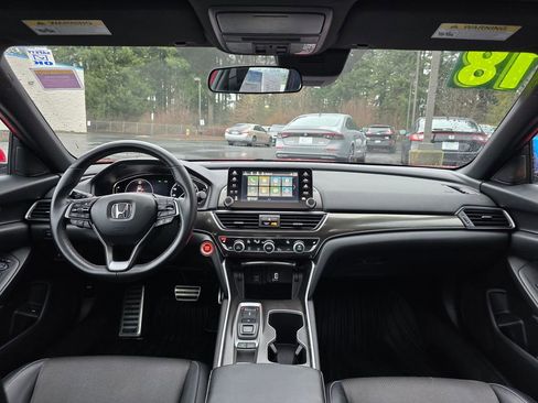 Used 2018 Honda Accord Sport image 7
