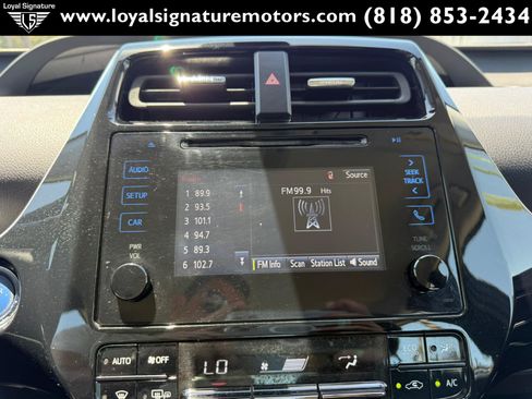 Used 2018 Toyota Prius Two w/ Prius Two Safety Plus Package FWD image 25