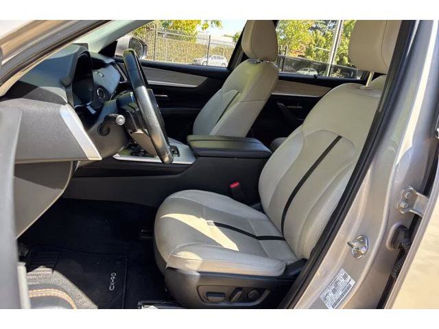 Certified 2024 MAZDA CX-90 3.3 Turbo w/ Preferred Plus AWD/4WD image 4