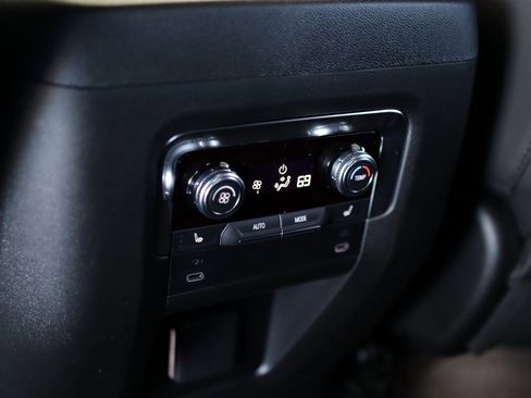 New 2026 GMC Yukon Denali image 32