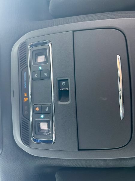 Used 2023 Ford F150 Lariat AWD/4WD image 33