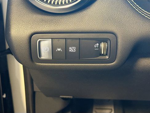 Used 2024 Chevrolet Blazer EV LT image 17