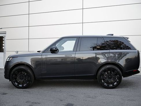 New 2026 Land Rover Range Rover SE image 3