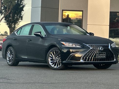 New 2025 Lexus ES 350 Luxury image 2