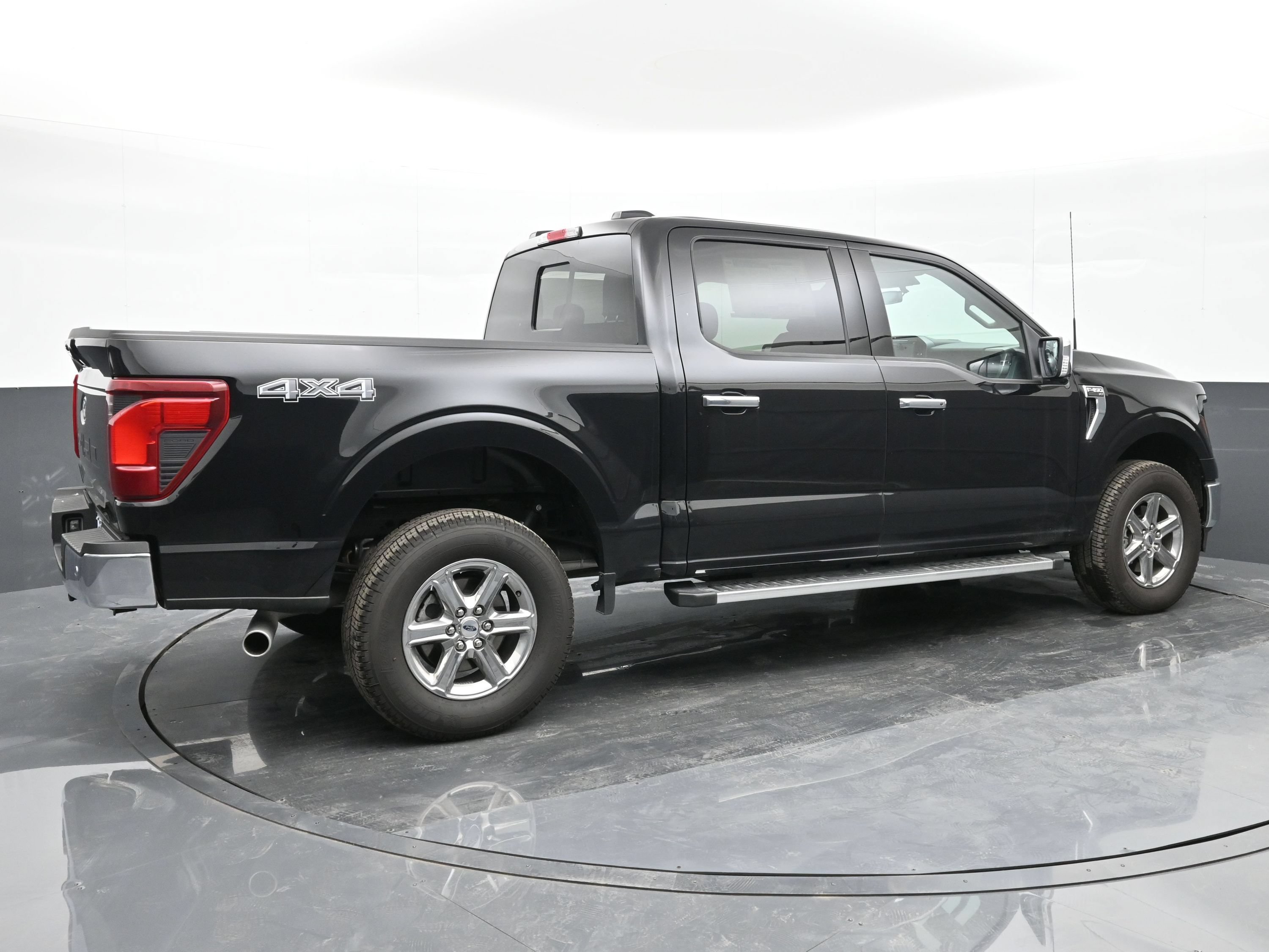 Used 2024 Ford F150 XLT w/ Equipment Group 302A MID AWD/4WD image 8