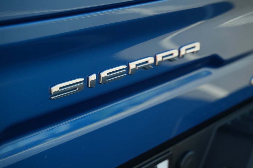 Used 2022 GMC Sierra 1500 AT4 w/ AT4 Premium Package AWD/4WD image 51