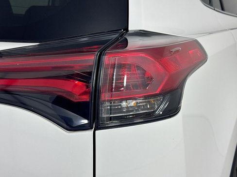 Used 2017 Toyota RAV4 XLE FWD image 31