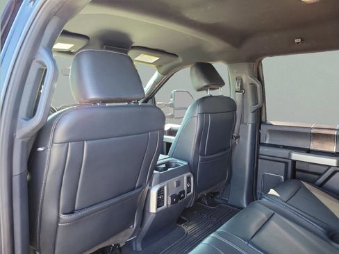 Used 2022 Ford F250 Lariat w/ Lariat Value Package image 22