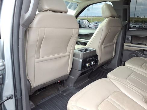 Used 2021 Ford Expedition Max Limited AWD/4WD image 12